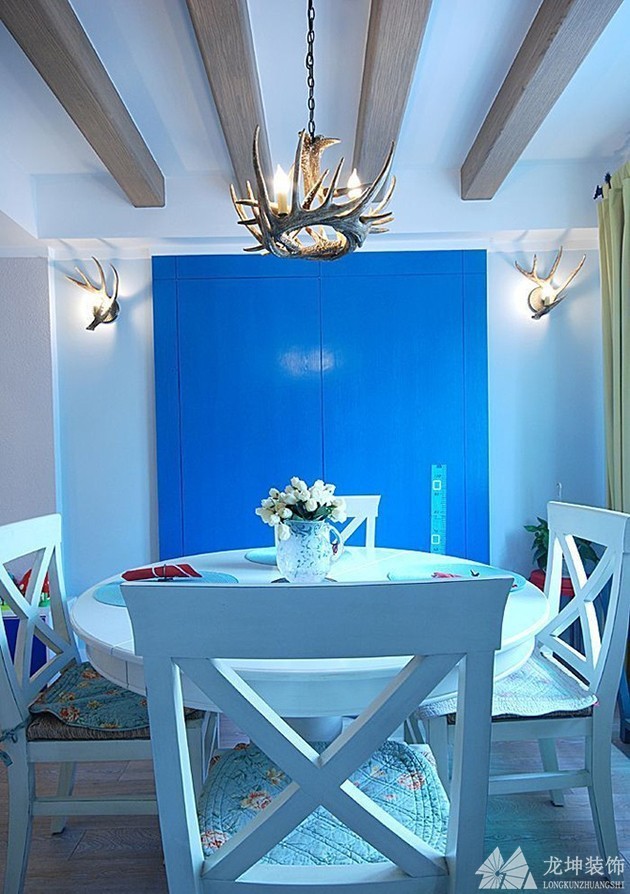 舒适温馨地中海风格80平米二居室餐厅背景墙装修效果图